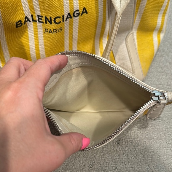 Balenciaga Yellow Striped canvas Tote - Picture 10 of 10